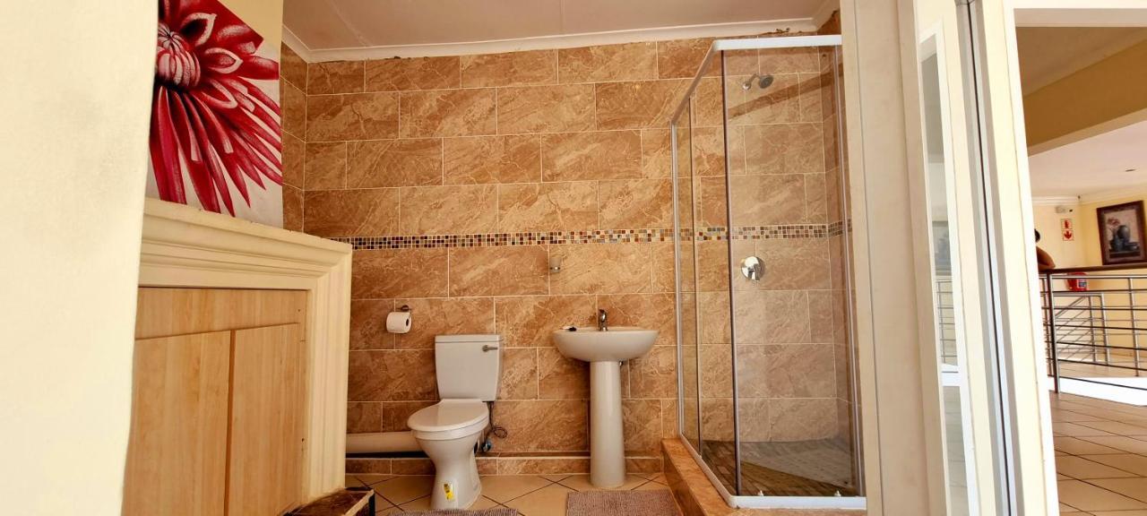 Asda Guesthouse Mogwase Luaran gambar