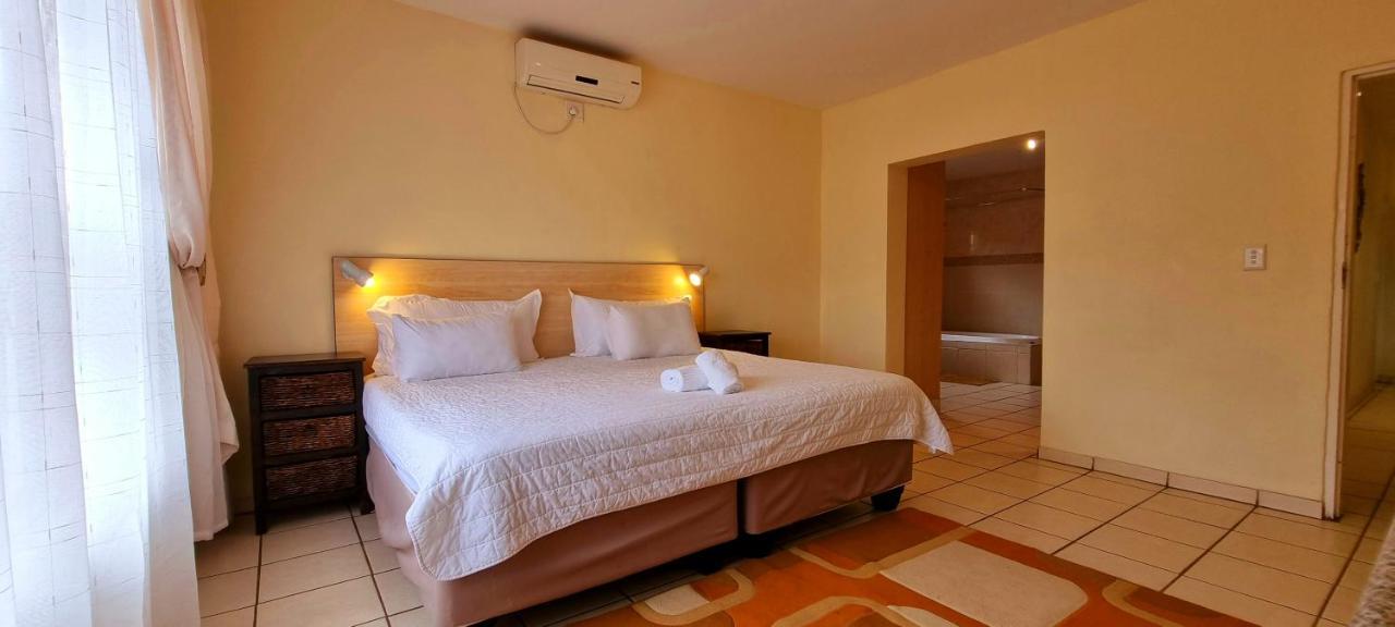 Asda Guesthouse Mogwase Luaran gambar