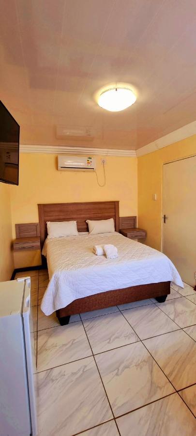 Asda Guesthouse Mogwase Luaran gambar